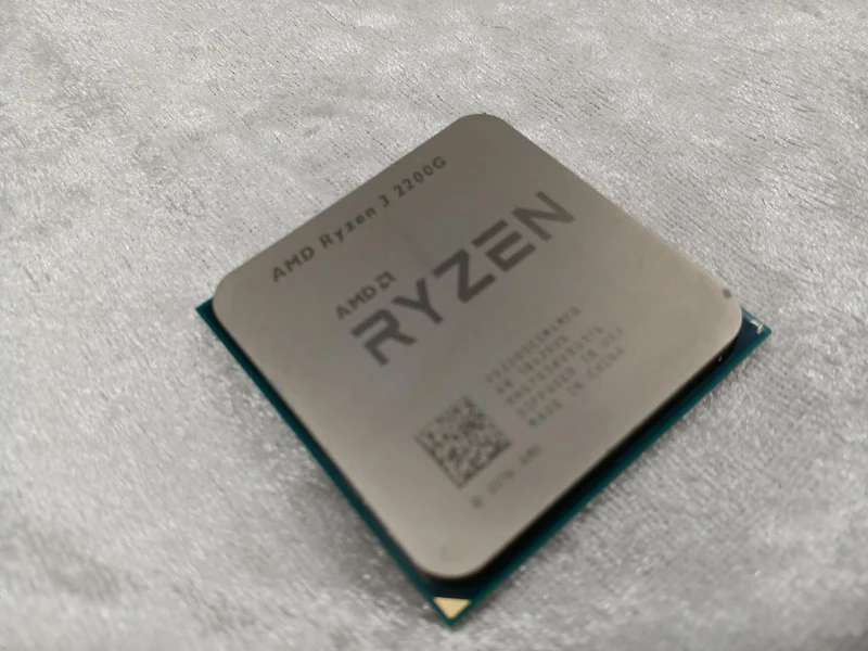 Processeur AMD Ryzen 3 2200G