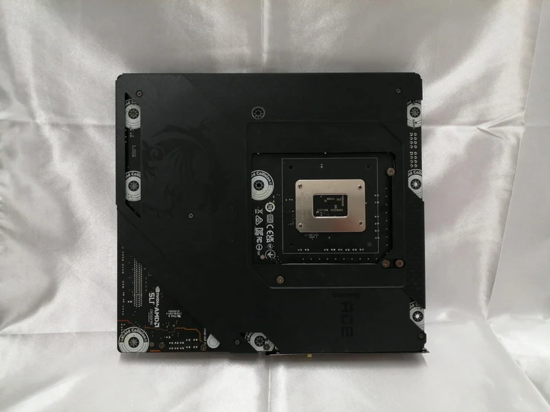 Carte mère MSI MEG Z690 ACE