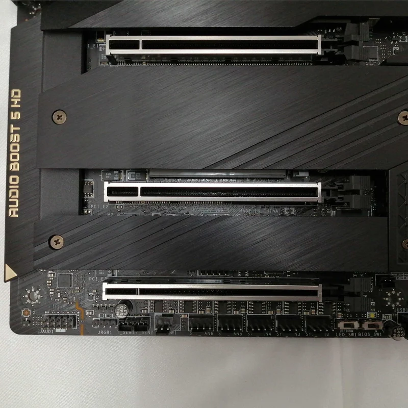 Carte mère MSI MEG Z690 ACE