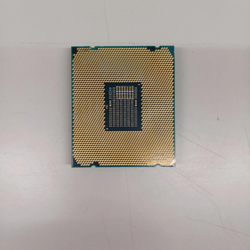 Processeur Intel Core i9-9960X