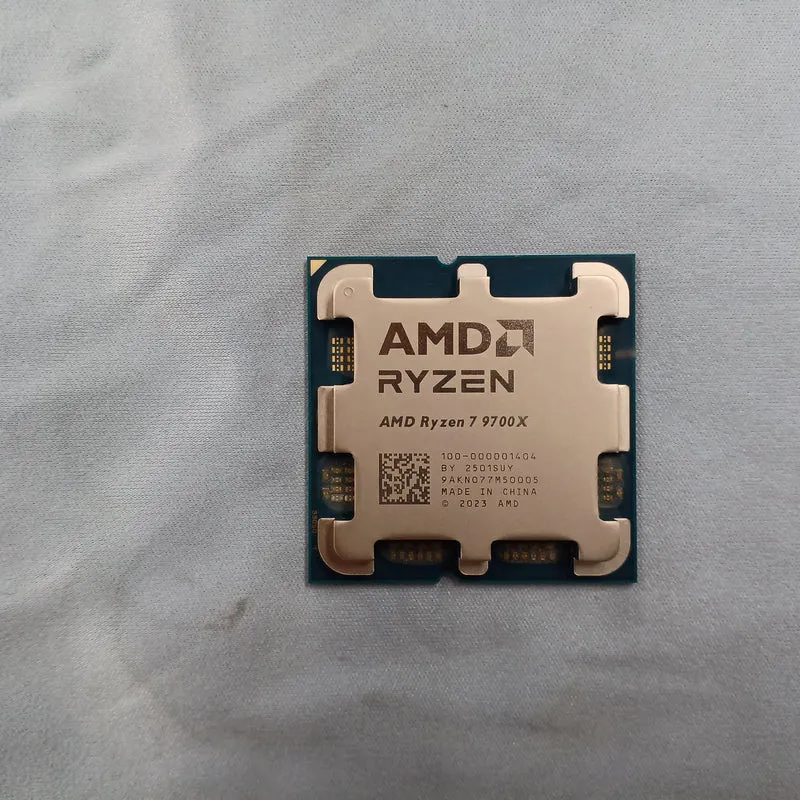 Processeur AMD Ryzen 7 9700X