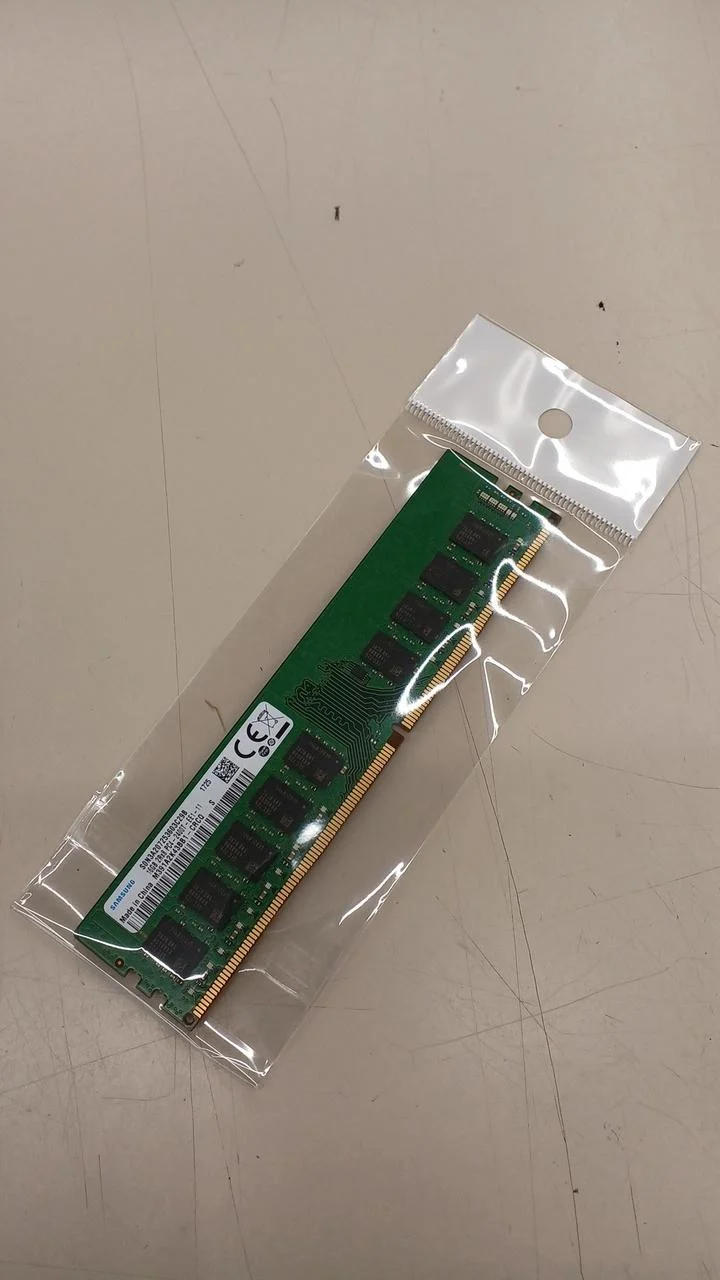 Mémoire de bureau SAMSUNG (DDR4 16 Go) M391A2K43BB1-CRCQ