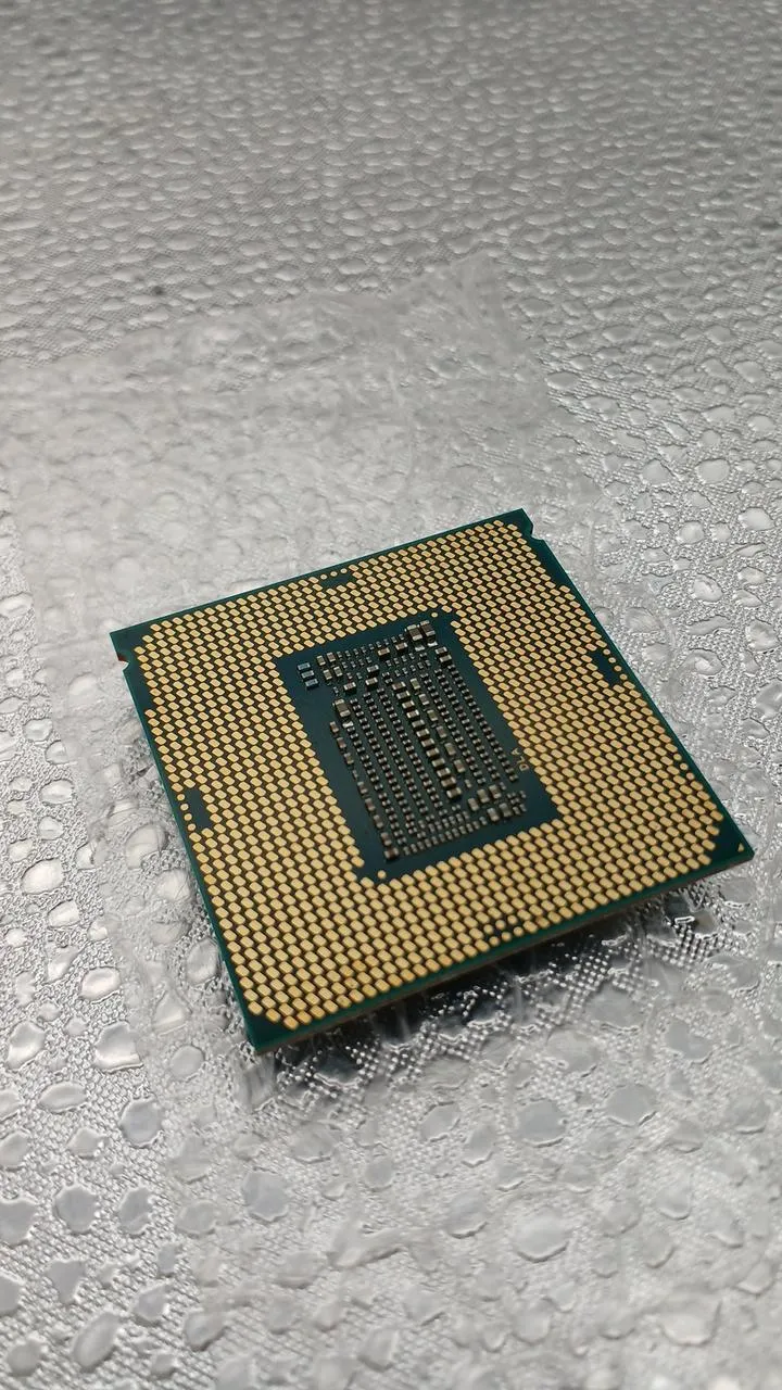 Processeur Intel Core i7 9700