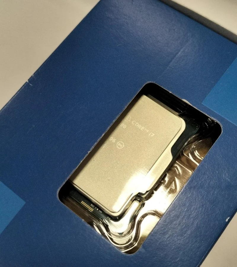 Processeur Intel SRL4Q