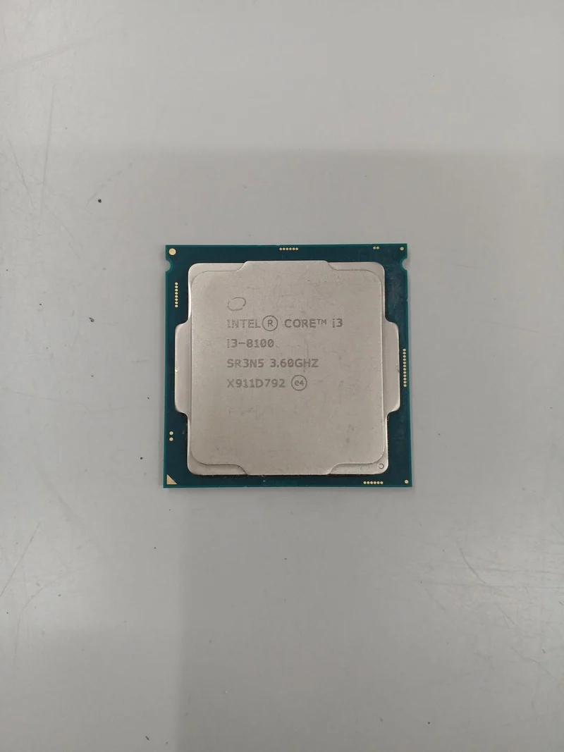 Processeur Intel Core i3-8100 à 3.60 GHz