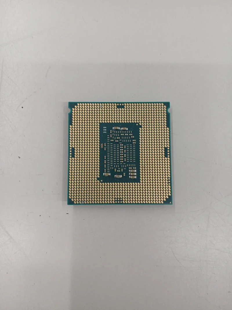 Processeur Intel Core i3-8100 à 3.60 GHz