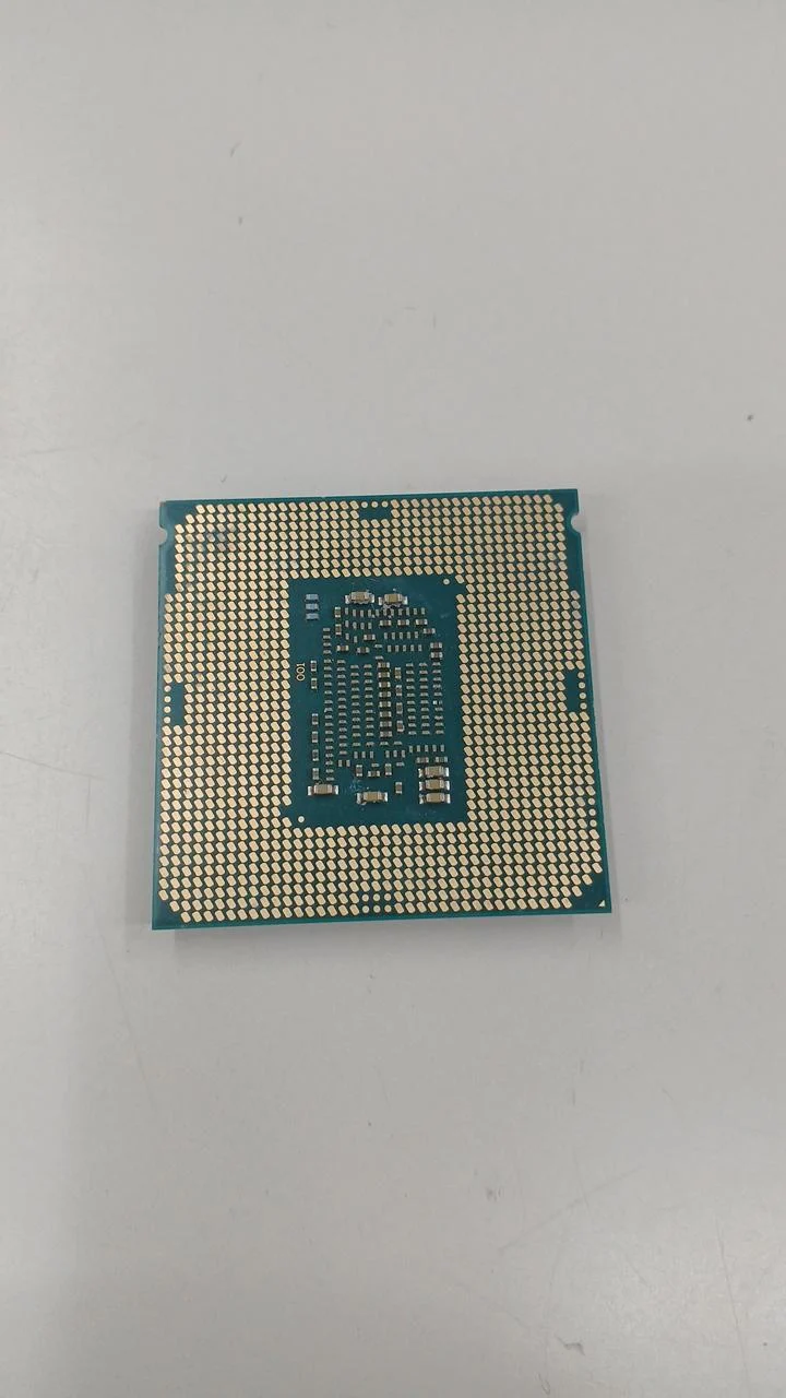 Processeur Intel Core i3-8100 à 3.60 GHz