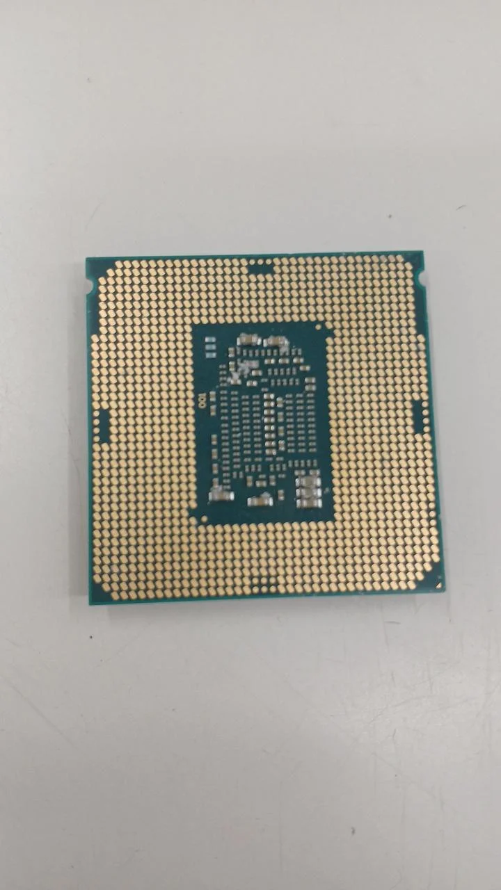 Processeur Intel Core i3-8100 à 3.60 GHz