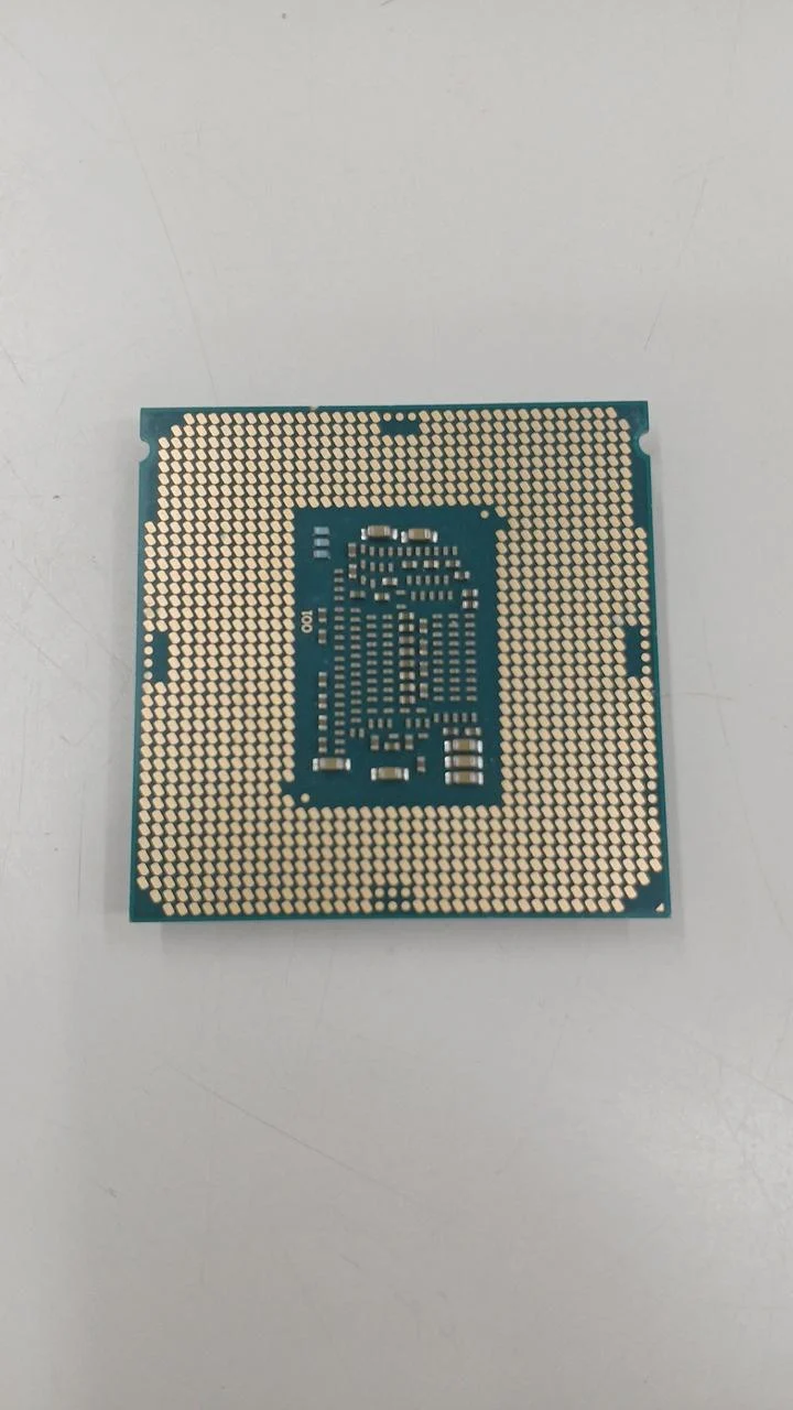 Processeur Intel Core i3-8100 à 3.60 GHz