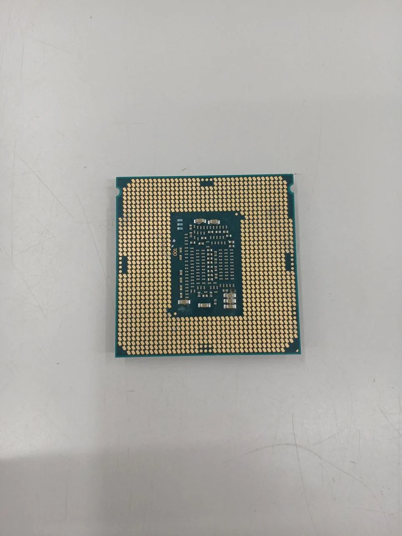 Processeur Intel Core i3-8100 à 3.60 GHz