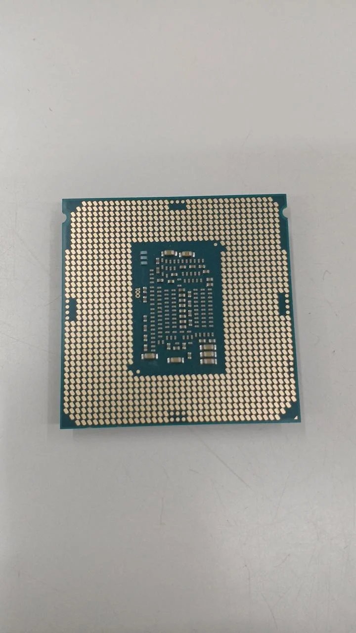 Processeur Intel Core i3-8100 à 3.60 GHz