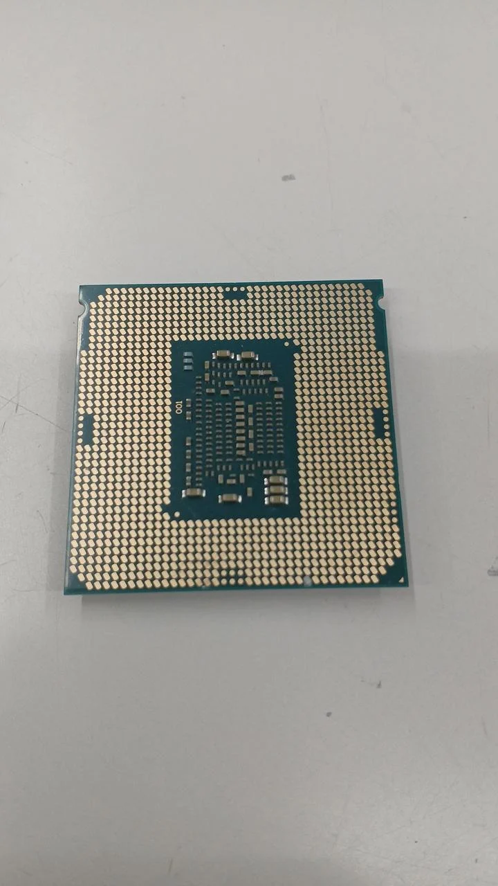 Processeur Intel Core i3-8100 à 3.60 GHz