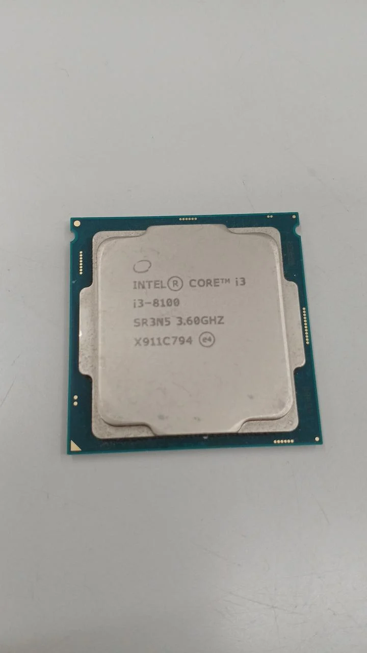 Processeur Intel Core i3-8100 à 3.60 GHz