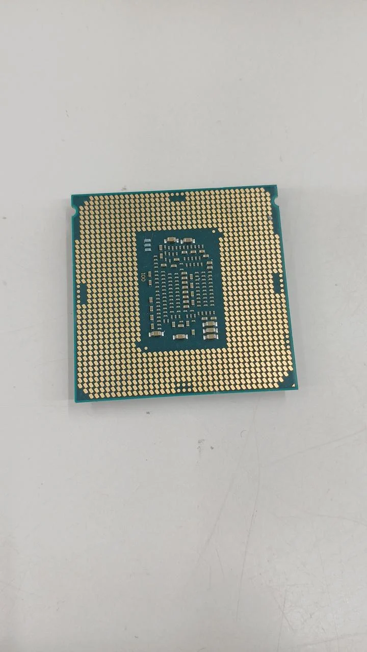 Processeur Intel Core i3-8100 à 3.60 GHz
