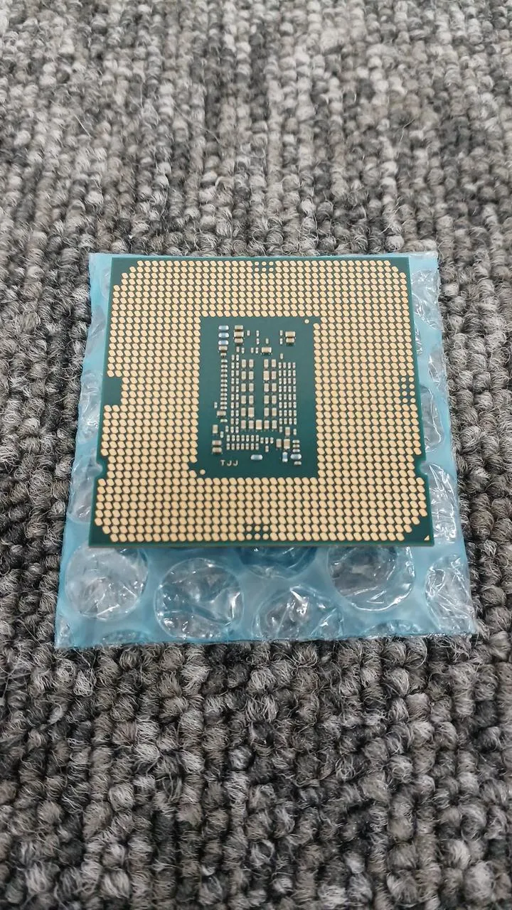 Processeur Intel Core i3-10105F à 3.70 GHz