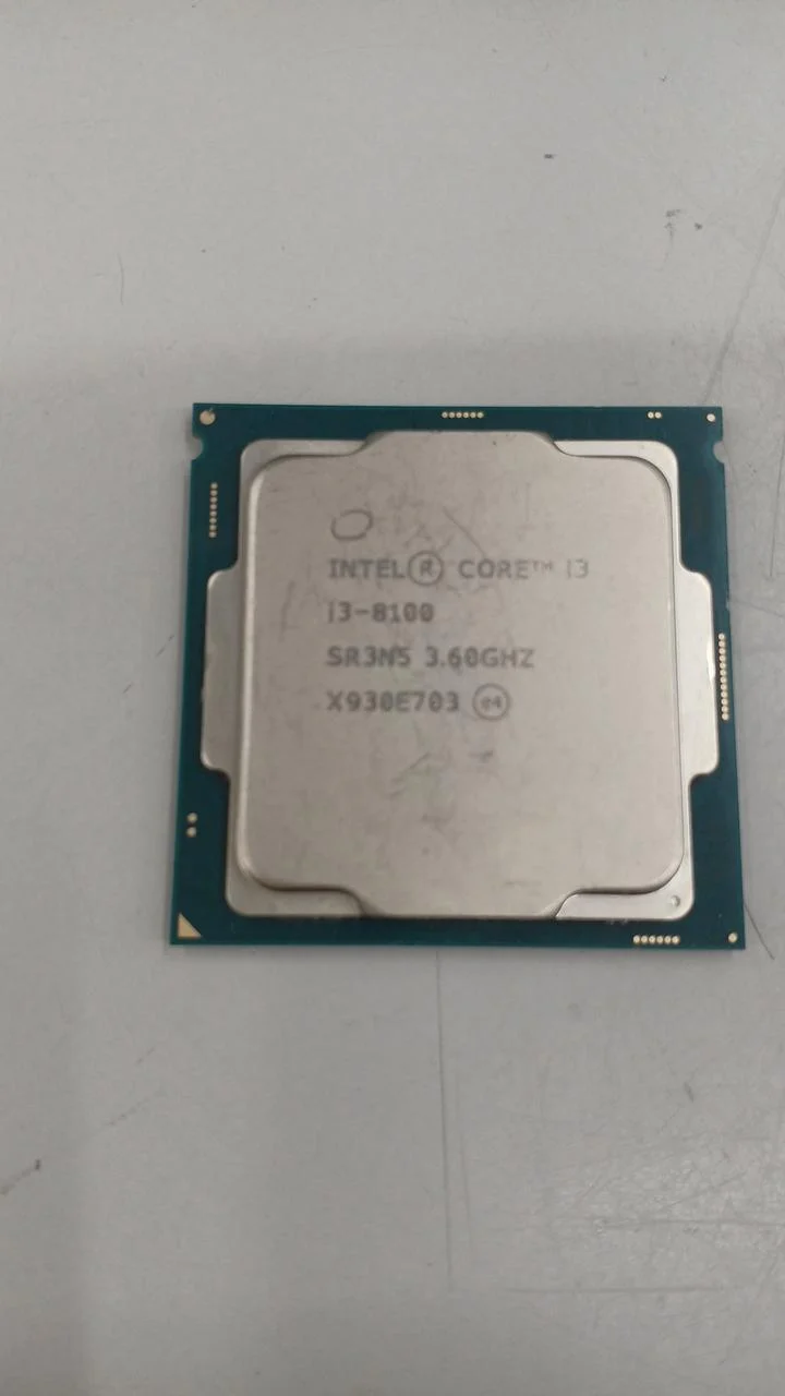 Processeur Intel Core i3-8100 à 3.60 GHz