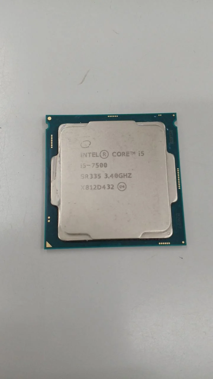 Ensemble de 4 processeurs Intel Core i5-7500 à 3.40 GHz