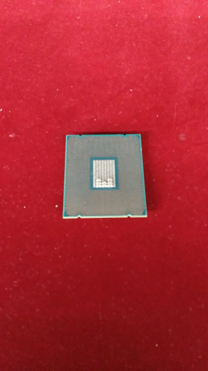 Processeur Intel i7-6800K/SR2PD