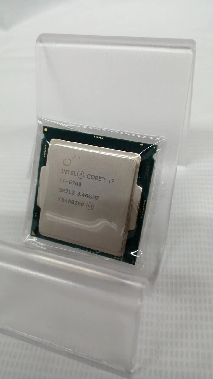 Processeur Intel i7-6700 SR2L2 3.40 GHz