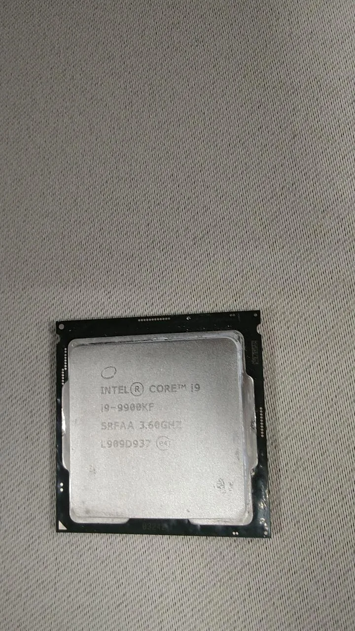 Processeur Intel i9-9900KF