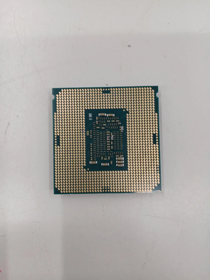 Processeur Intel Core i3-8100 à 3.60 GHz