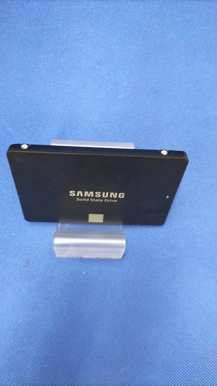SSD SAMSUNG MZ-76E500