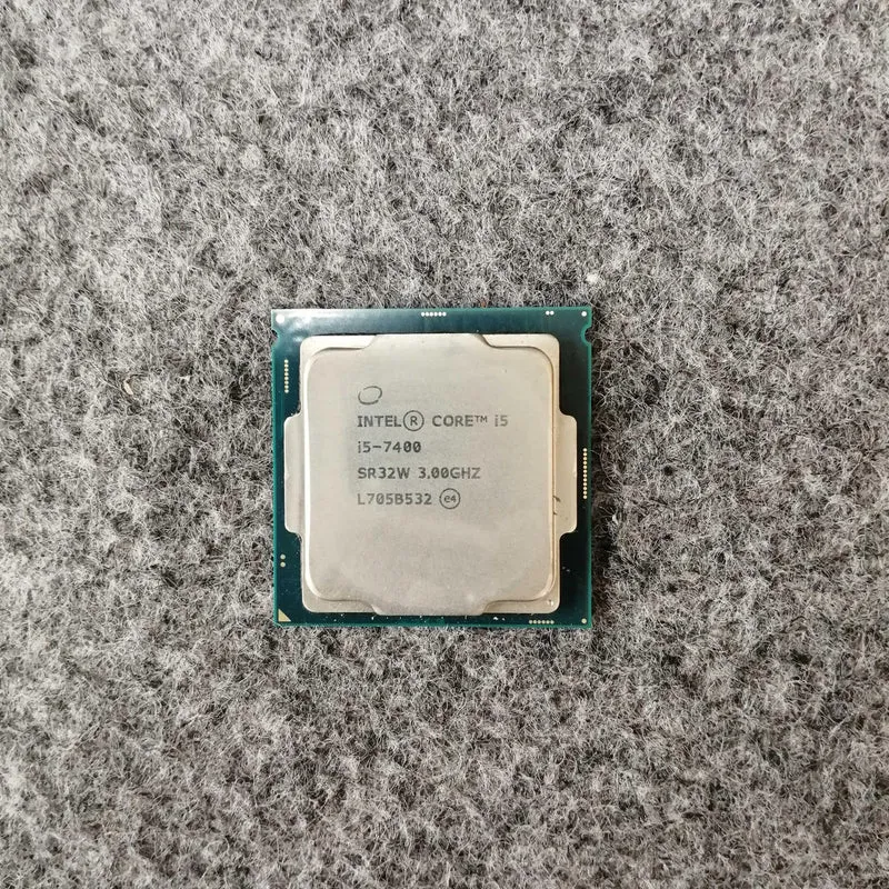 Processeur Intel Core i5-7400 à 3.0 GHz