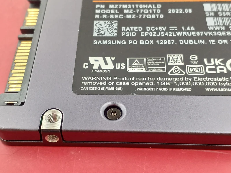 SSD SAMSUNG MZ-77Q1T0