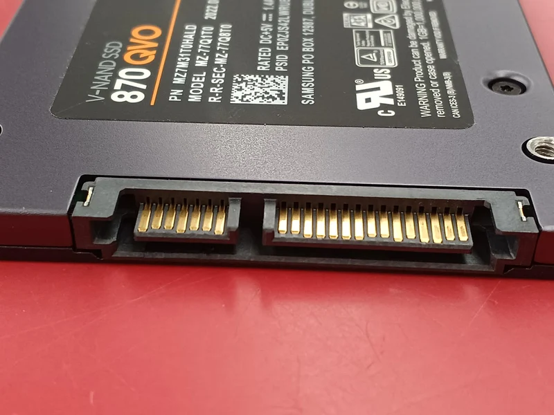 SSD SAMSUNG MZ-77Q1T0