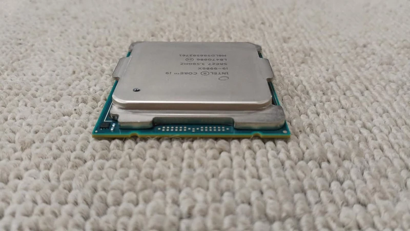 Processeur Intel i9-9900X 3.5 GHz