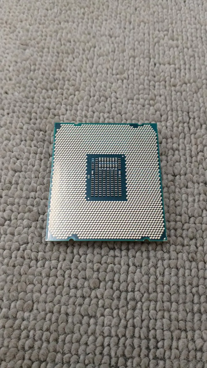 Processeur Intel i9-9900X 3.5 GHz