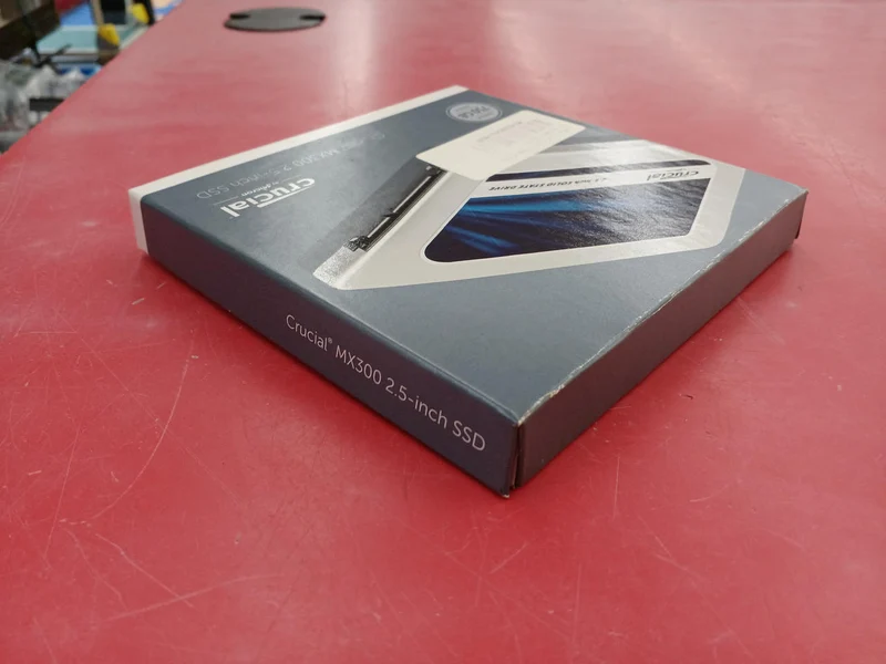 SSD CRUCIAL CT750MX300SSD1