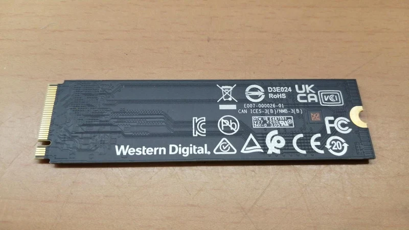 SSD WD BLACK M.2 (1 To) SN770 (WD100T3X0E)