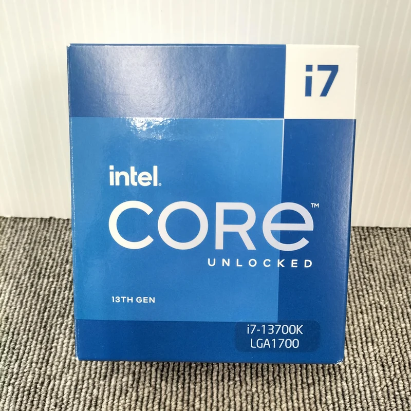 INTEL [16 cœurs, 24 threads] INTEL i7-13700K Core i7-13700K