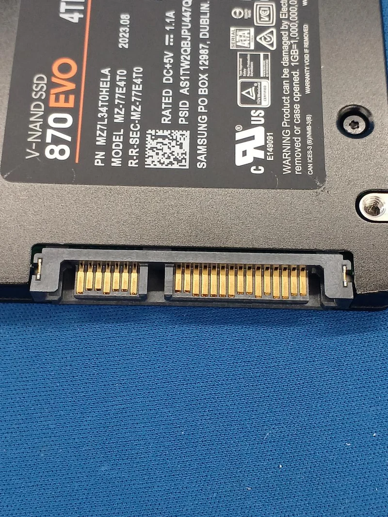 SSD SATA SAMSUNG MZ-77E4T0