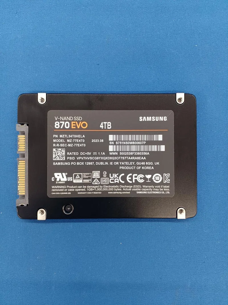 SSD SATA SAMSUNG MZ-77E4T0