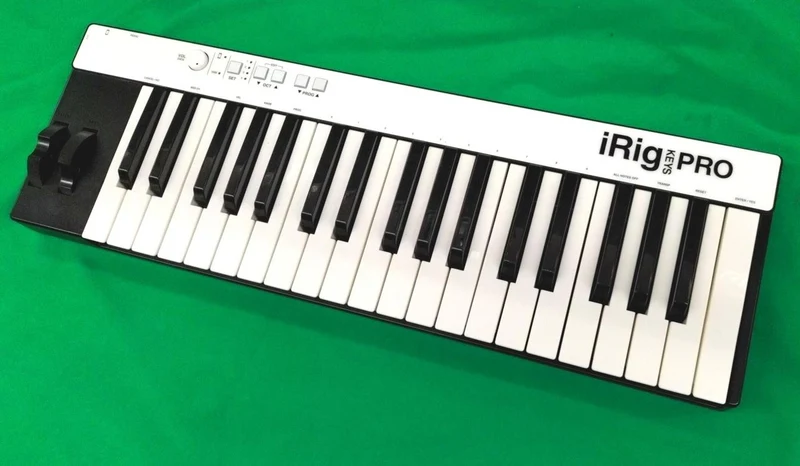 Clavier MIDI multimédia IK IRIG KEYS PRO