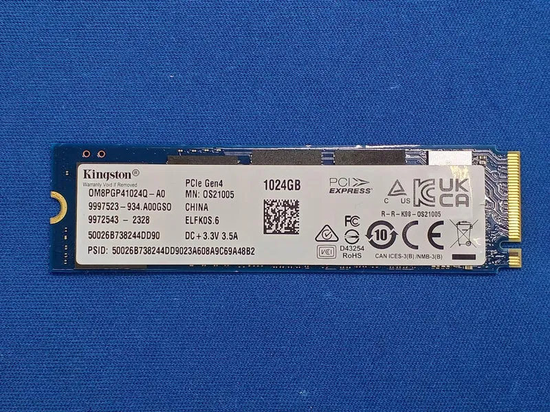 SSD KINGSTON OM8PGP41024Q-AQ