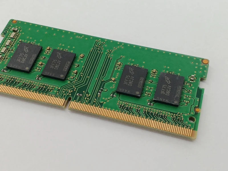 Mémoire pour ordinateur portable MICRON DDR4 16 Go 1 disque MTA8ATF2G64HZ-3G2F1