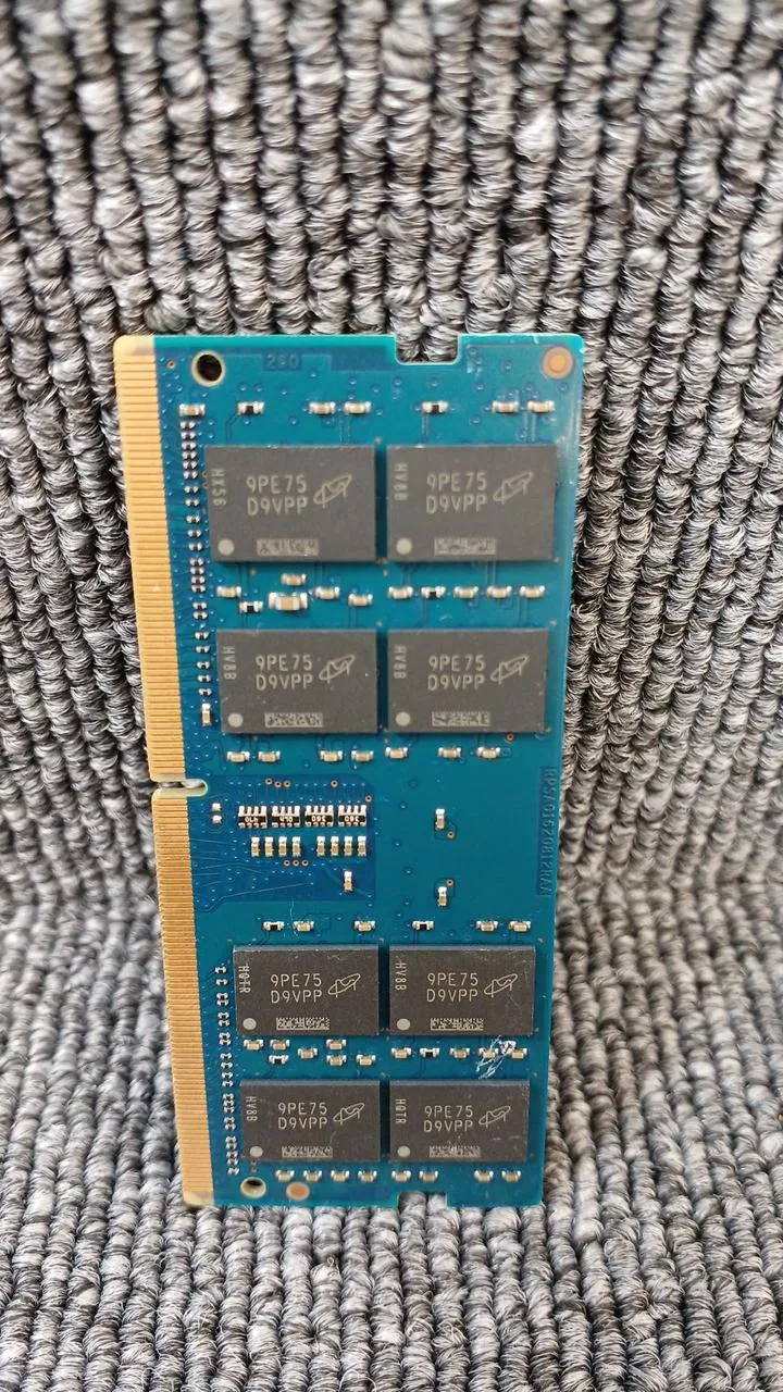 Mémoire RAMAXEL pour ordinateurs portables RMSA3300ME78HBF-2666