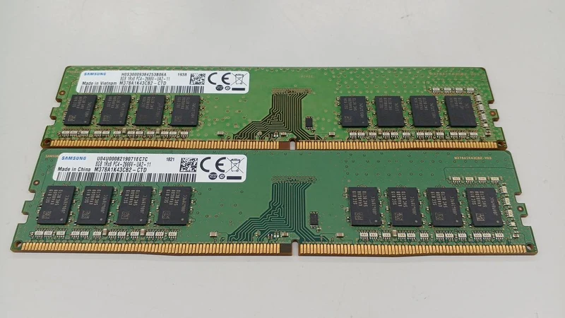 Mémoire SAMSUNG DDR4 (8 Go × 2) M378A1K43CB2