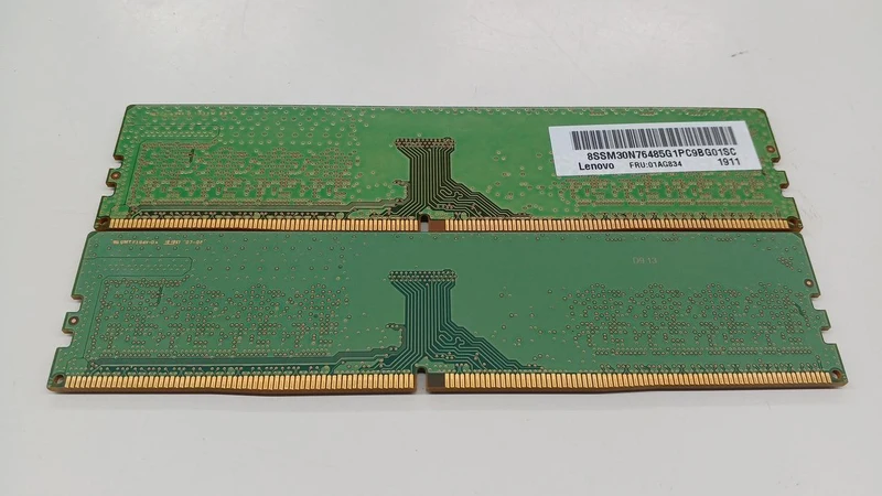 Mémoire SAMSUNG DDR4 (8 Go × 2) M378A1K43CB2