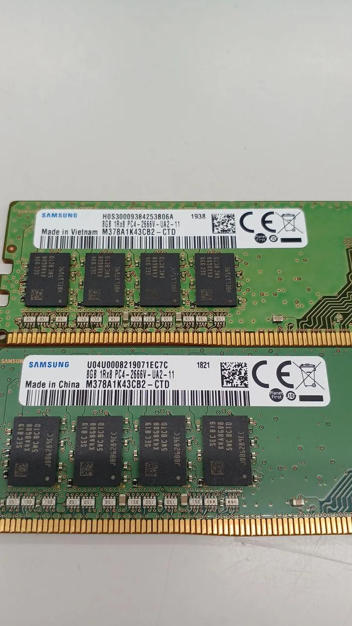 Mémoire SAMSUNG DDR4 (8 Go × 2) M378A1K43CB2