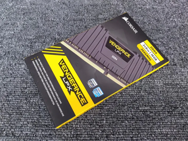 Mémoire PC CORSAIR CMK16GX4M2A2666C16