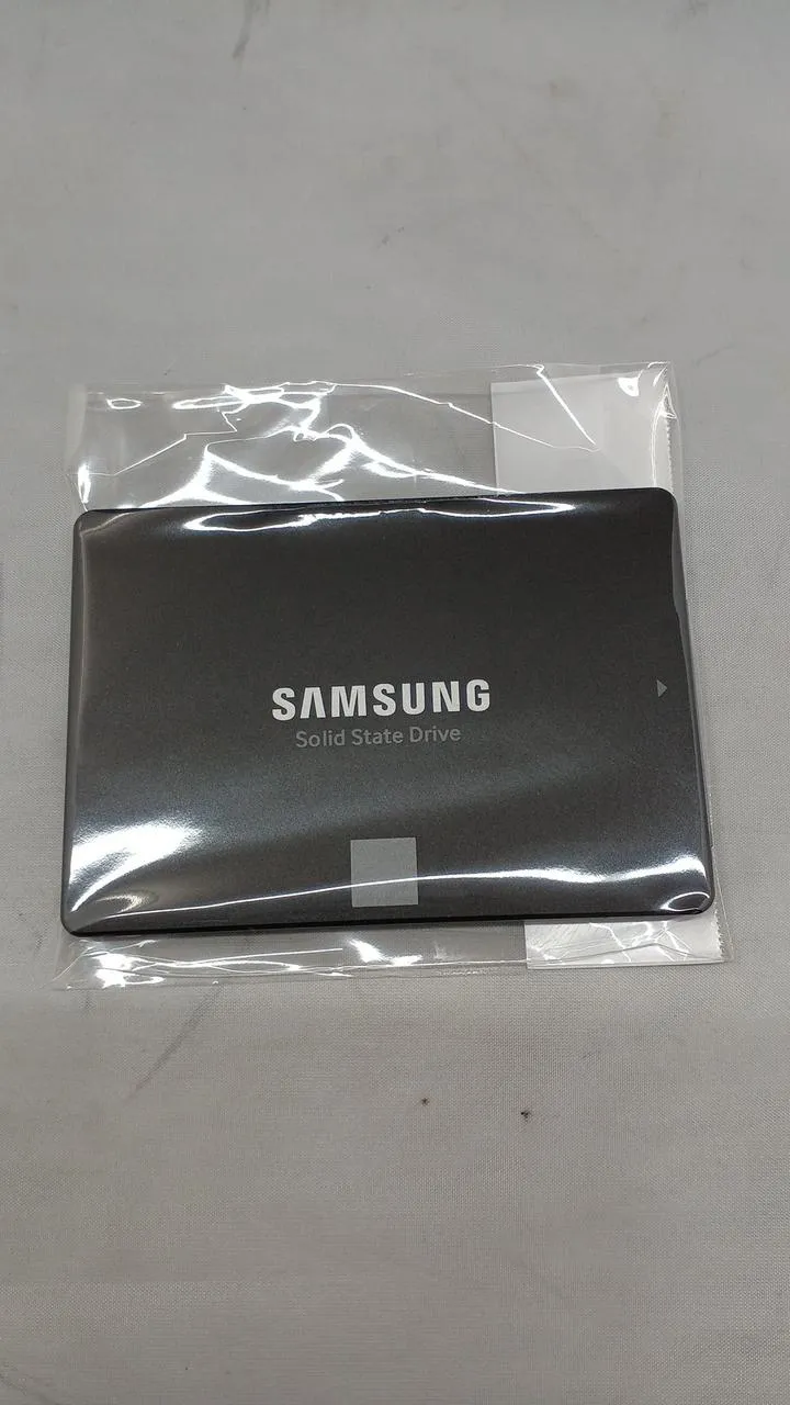 SSD SAMSUNG 2.5 pouces 500 Go MZ-77E500