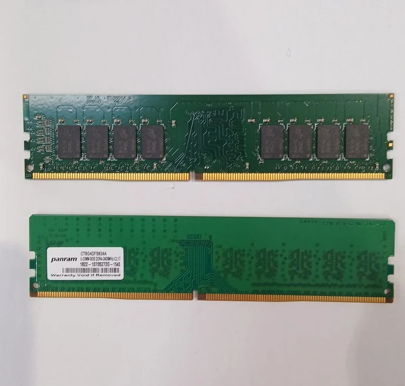 [À DÉCHETER] 2 barrettes de mémoire Crucial DDR4-2400 MHz 8 Go CT8G4DFD824A M16FE