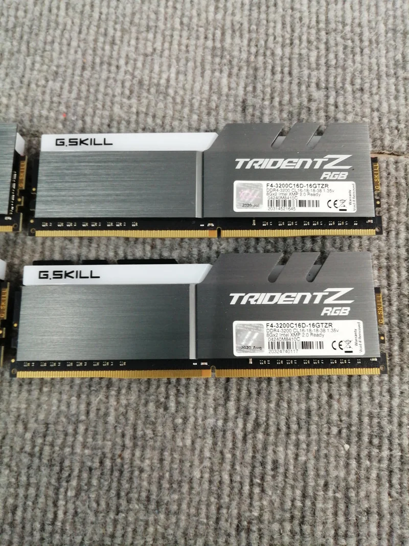 Mémoire PC G.SKILL F4-3200C16D 16 Go TZR