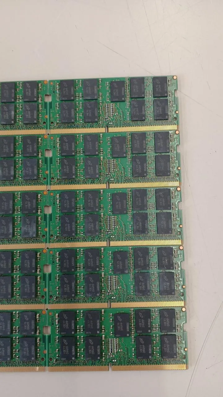 Kit de mémoire MICRON pour ordinateurs portables MTA18AFS2G72HZ-2G6E4ZI