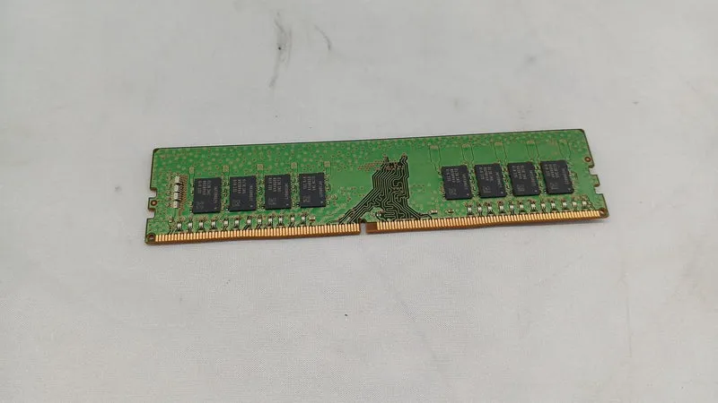 Mémoire SAMSUNG DDR4 16 Go M378A2K43CB1-CTD