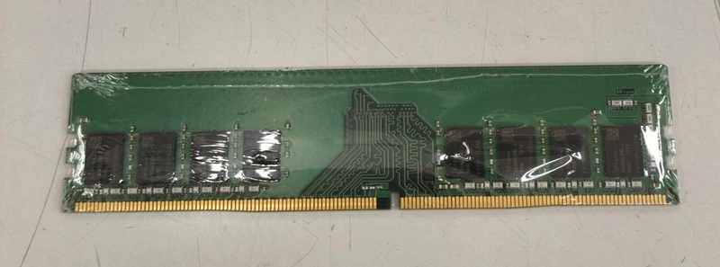 Mémoire SK HMAA2GU6CJR8N-XN